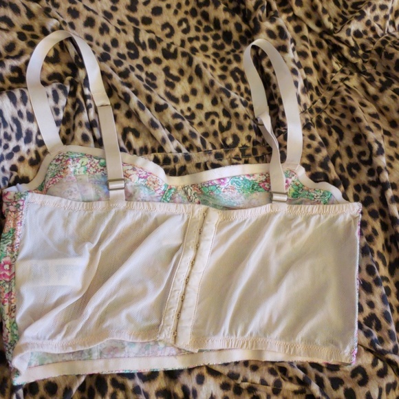 Crop top - Picture 3 of 4